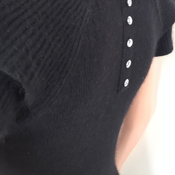 ❌SOLD❌SM•DIVIDED•ANGORA BLEND BLACK TUNIC• - Picture 5 of 5